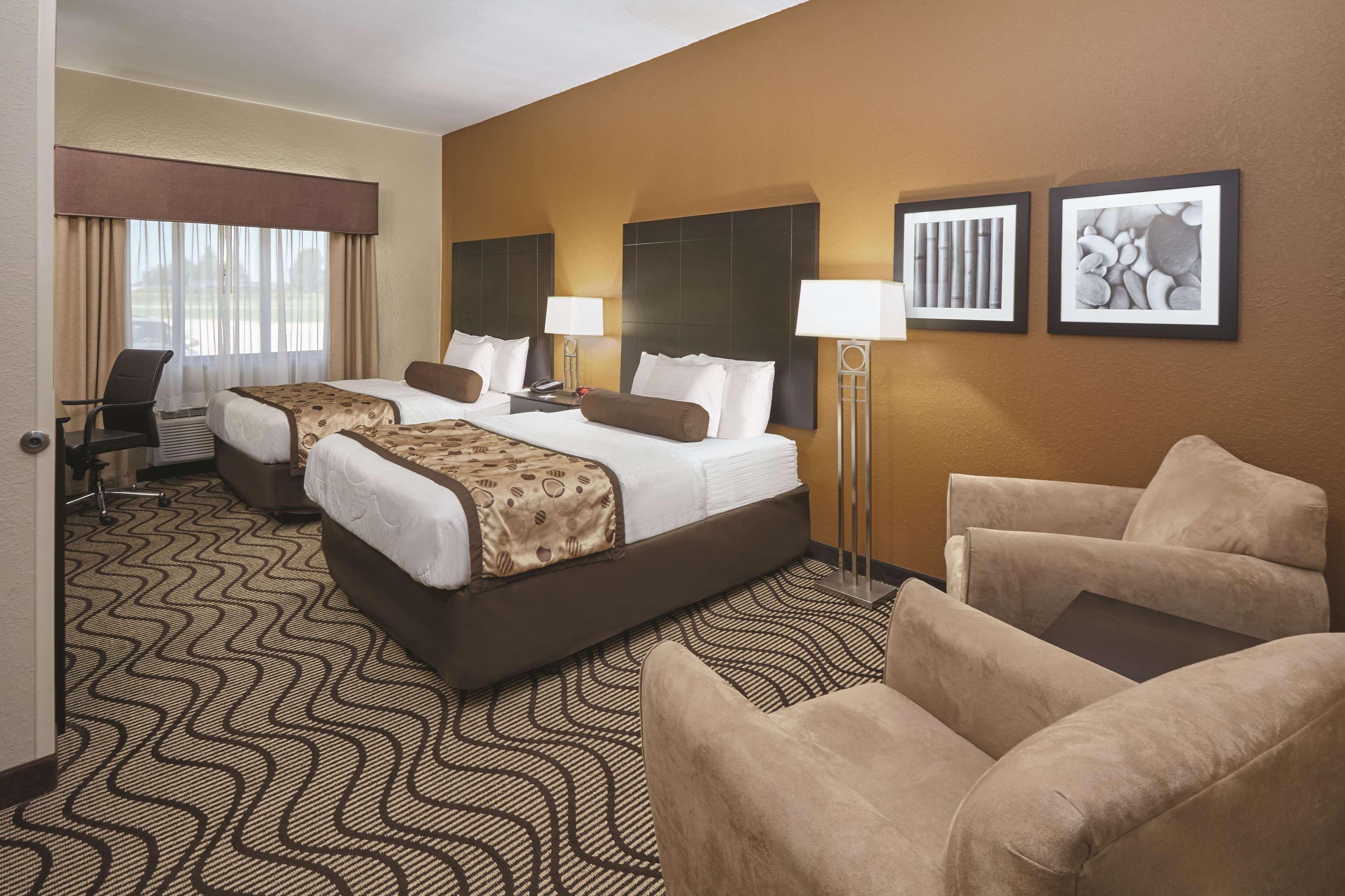 La Quinta By Wyndham South Bend Hotel Exterior photo