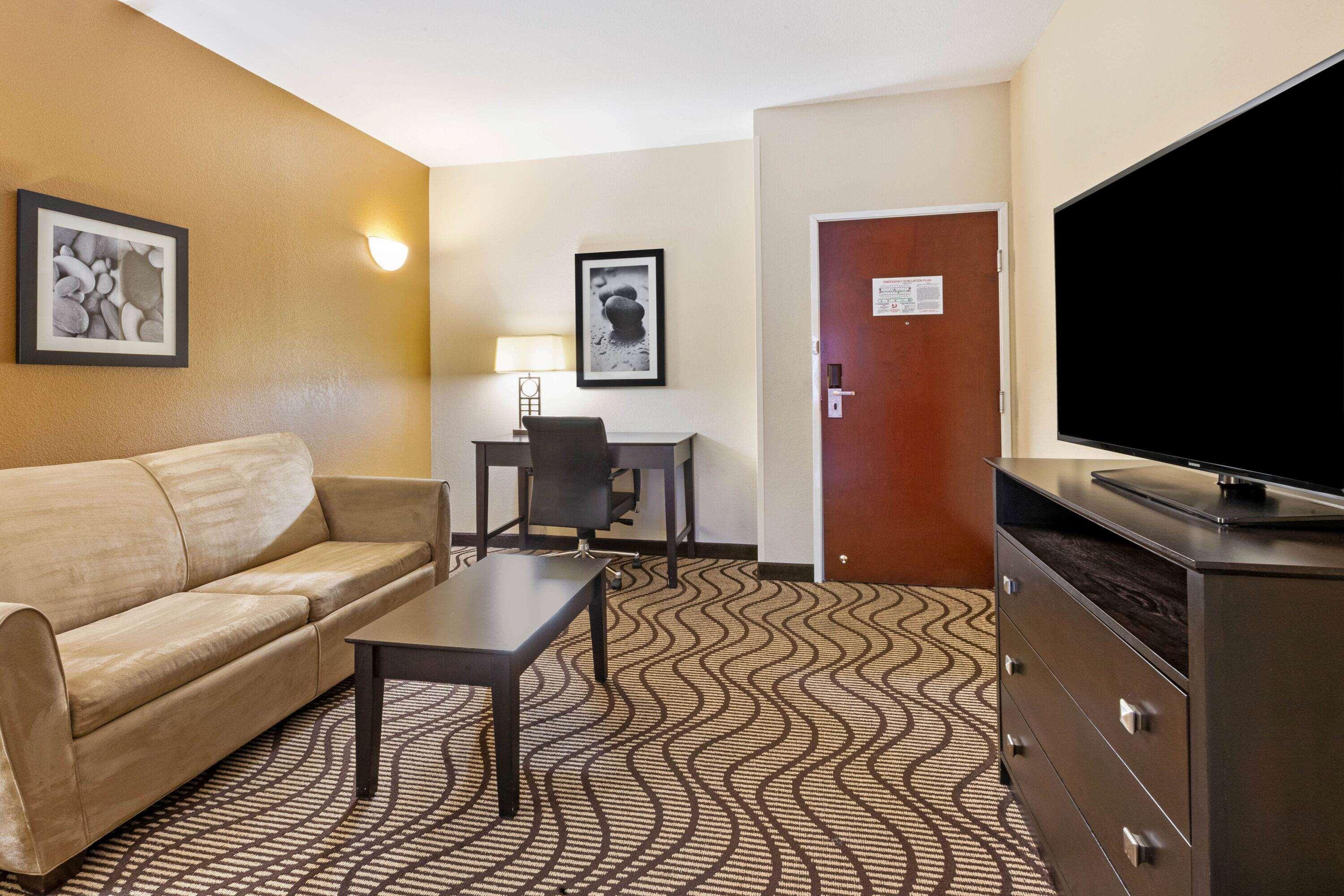 La Quinta By Wyndham South Bend Hotel Exterior photo